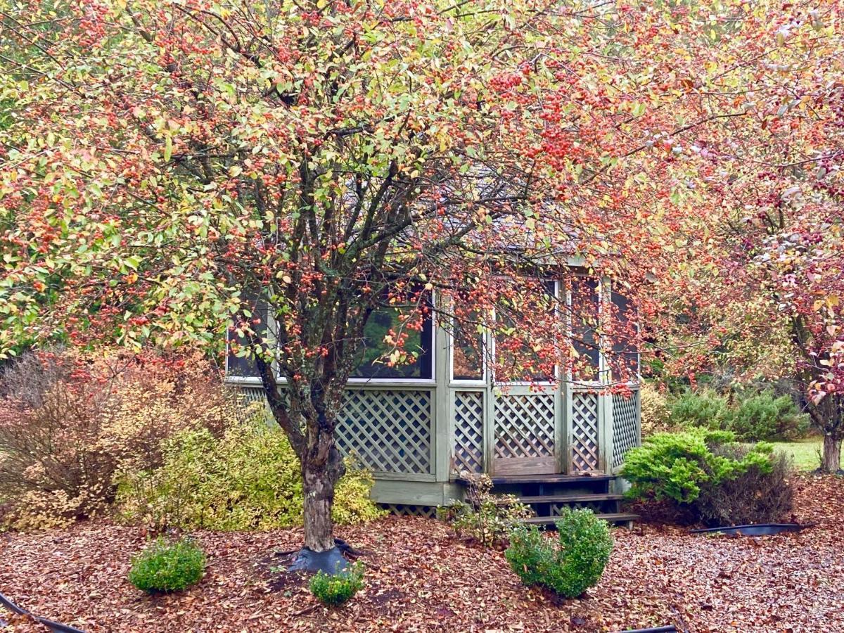 Garden Grove Retreat & Lodging Near Pictured Rocks, Fayette, Trails Luaran gambar
